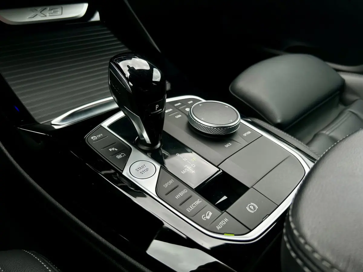 XDrive30e M-sport