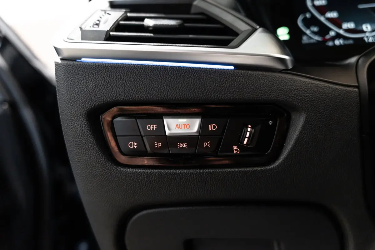 M340d xDrive High Executive PANO LEDER CAMERA