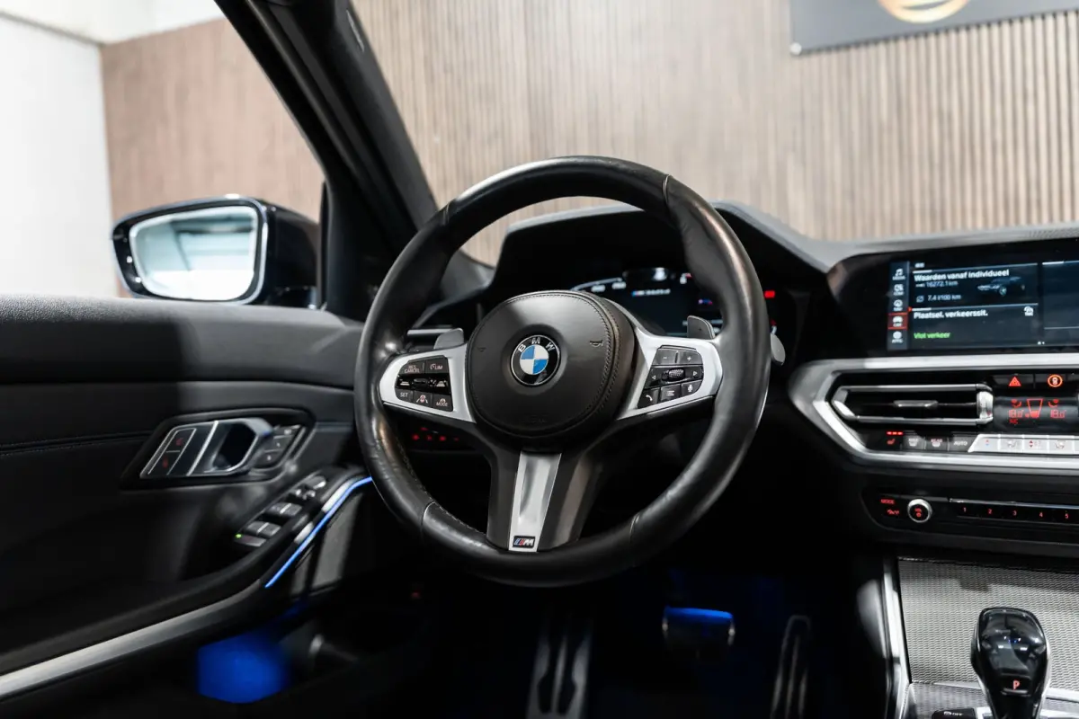 M340d xDrive High Executive PANO LEDER CAMERA