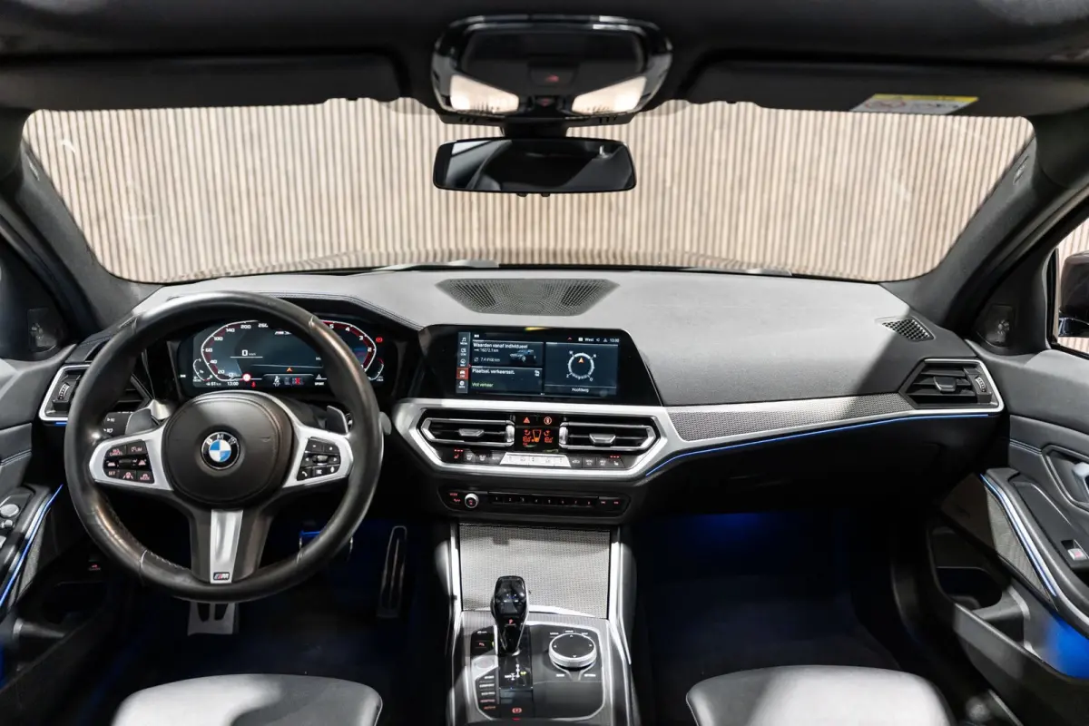 M340d xDrive High Executive PANO LEDER CAMERA