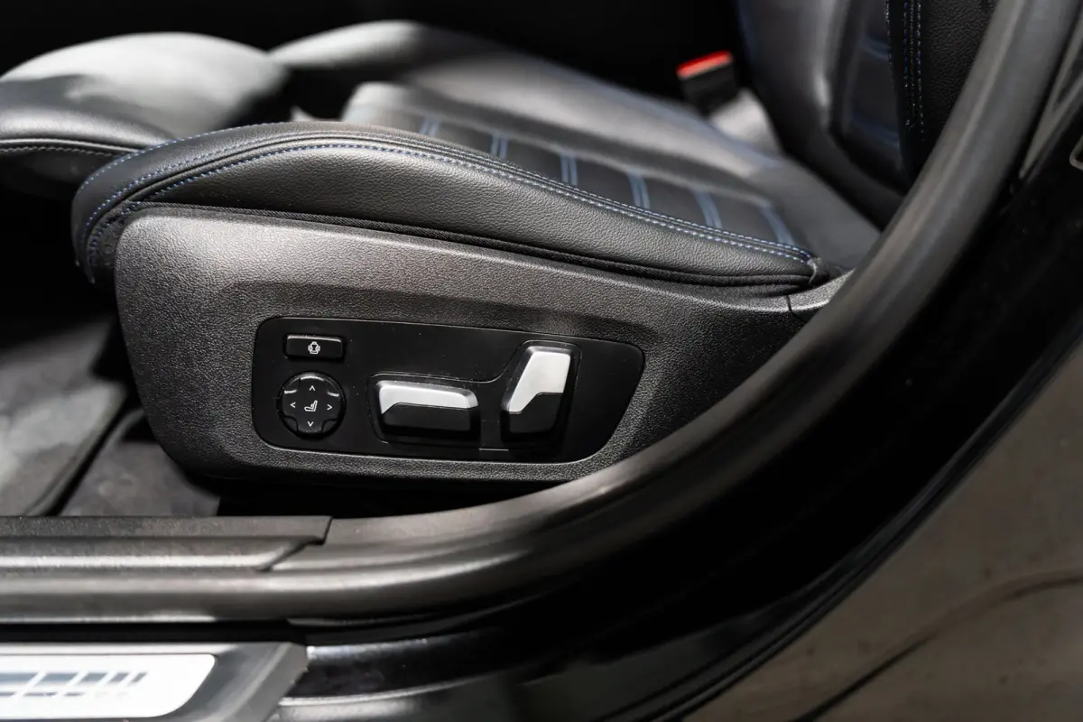 M340d xDrive High Executive PANO LEDER CAMERA