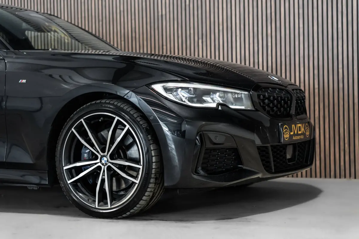 M340d xDrive High Executive PANO LEDER CAMERA