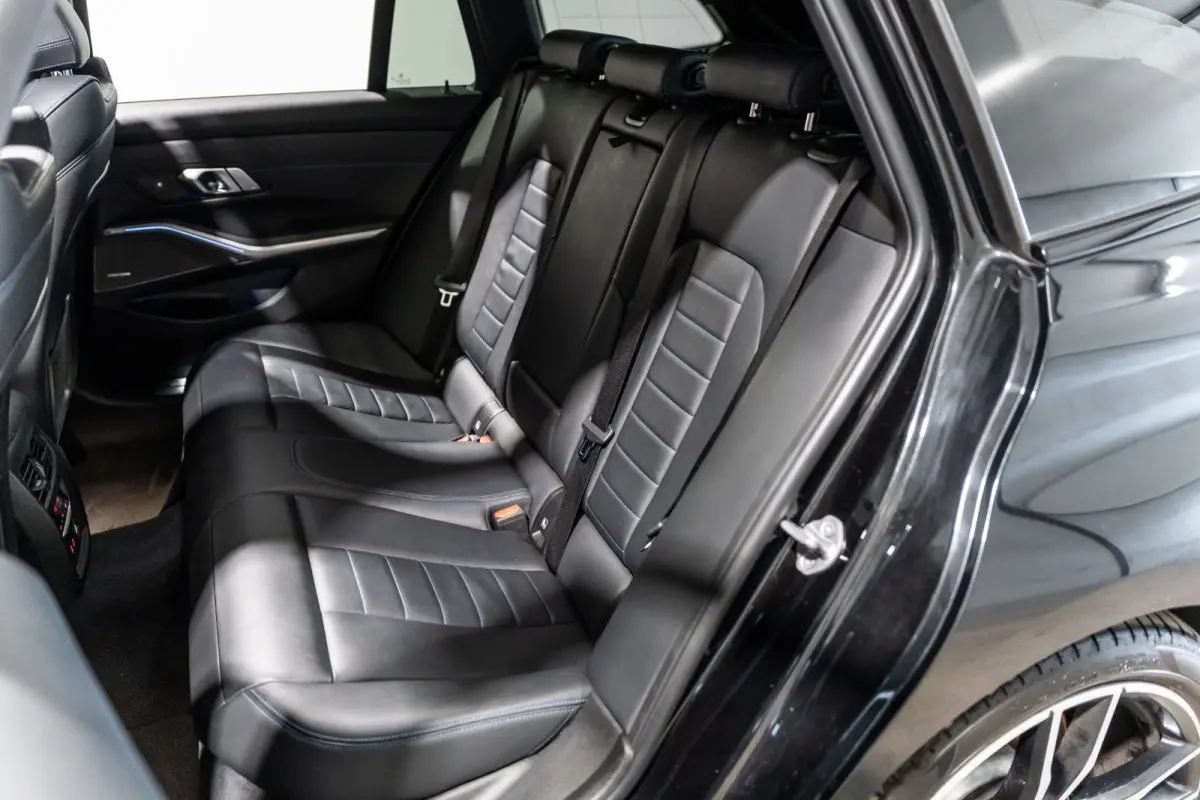 M340d xDrive High Executive PANO LEDER CAMERA