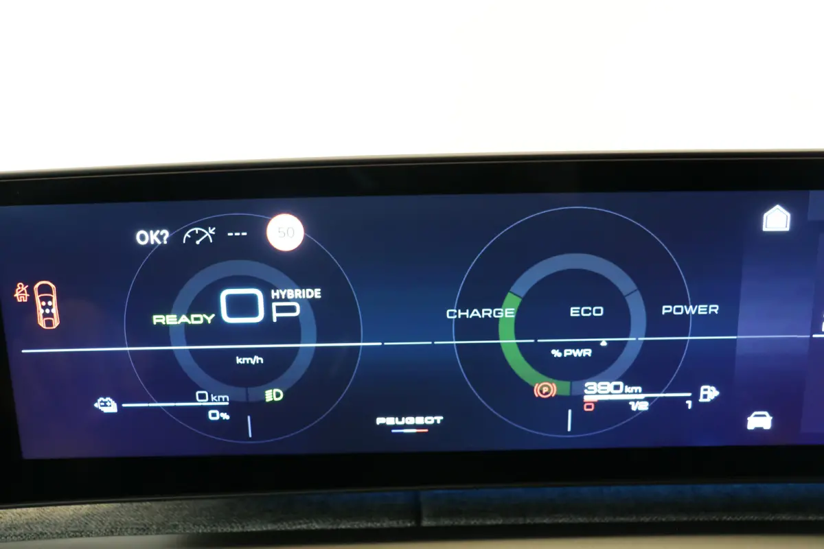 1.6 plug-in Hybrid 195 Allure | Navi | Cruise | LED | 19'' | Keyless | Camera | PDC V+A | Apple Carplay/Android |