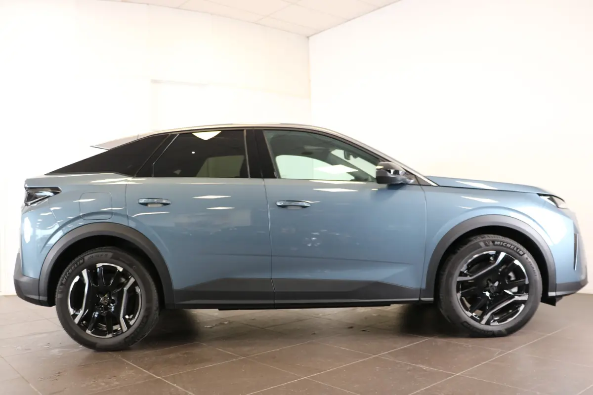 1.6 plug-in Hybrid 195 Allure | Navi | Cruise | LED | 19'' | Keyless | Camera | PDC V+A | Apple Carplay/Android |