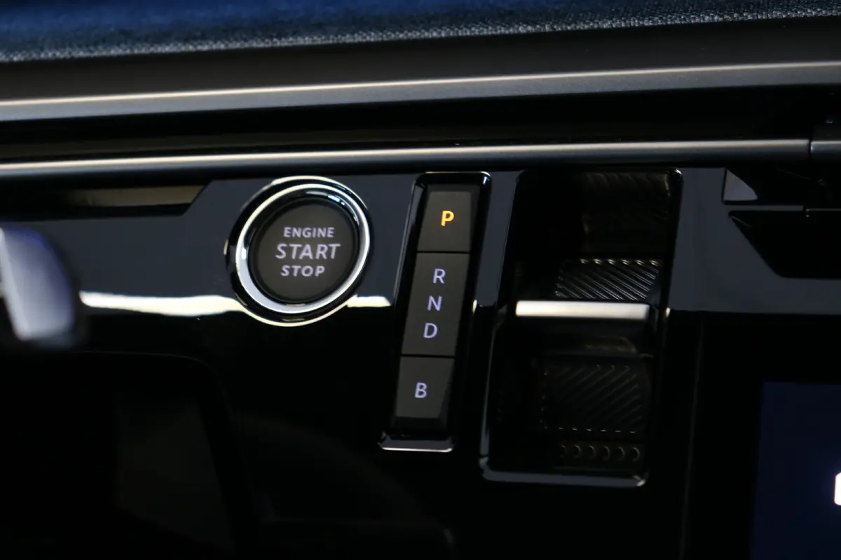 1.6 plug-in Hybrid 195 Allure | Navi | Cruise | LED | 19'' | Keyless | Camera | PDC V+A | Apple Carplay/Android |