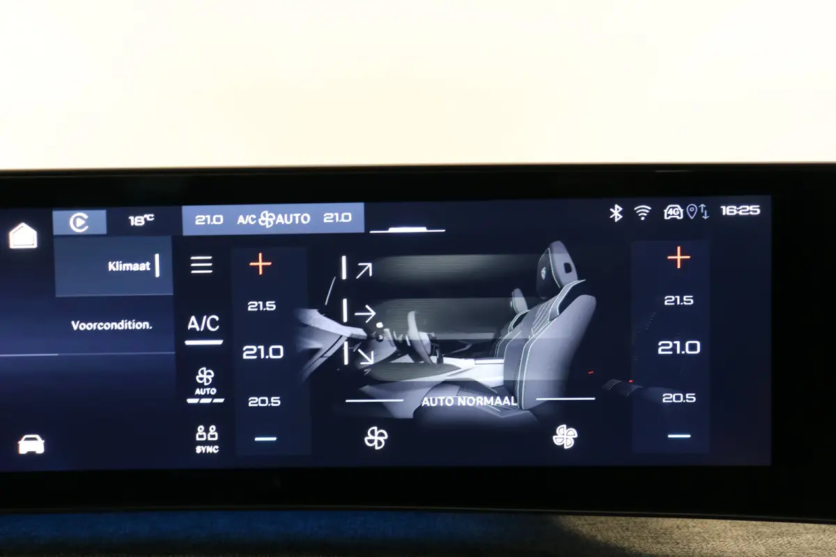 1.6 plug-in Hybrid 195 Allure | Navi | Cruise | LED | 19'' | Keyless | Camera | PDC V+A | Apple Carplay/Android |