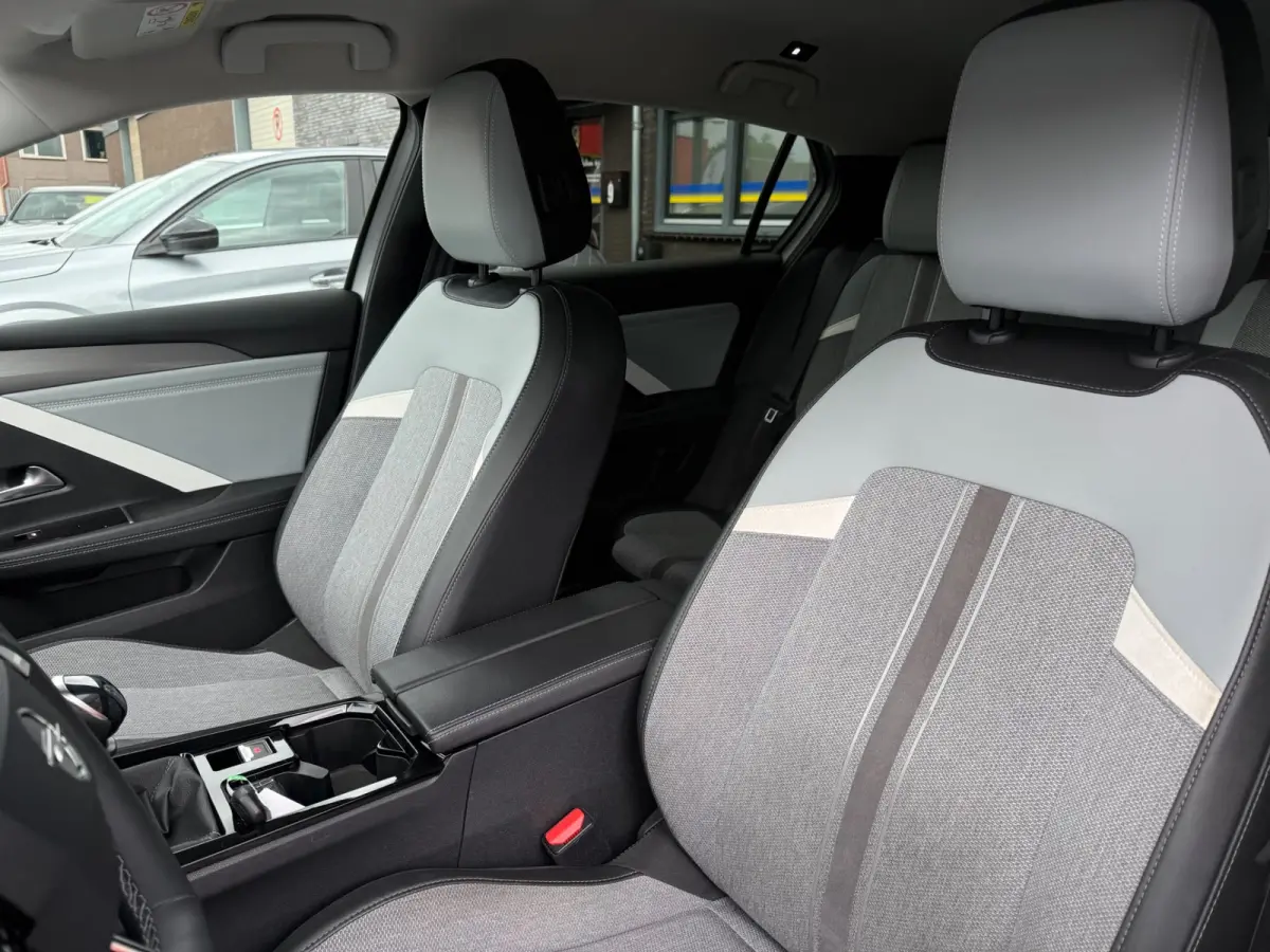 1.2 Level 3 130PK | 1E EIGENAAR | 12MND GARANTIE | LED | ACC | AGR| CAMERA | DAB | CARPLAY | NAVI |