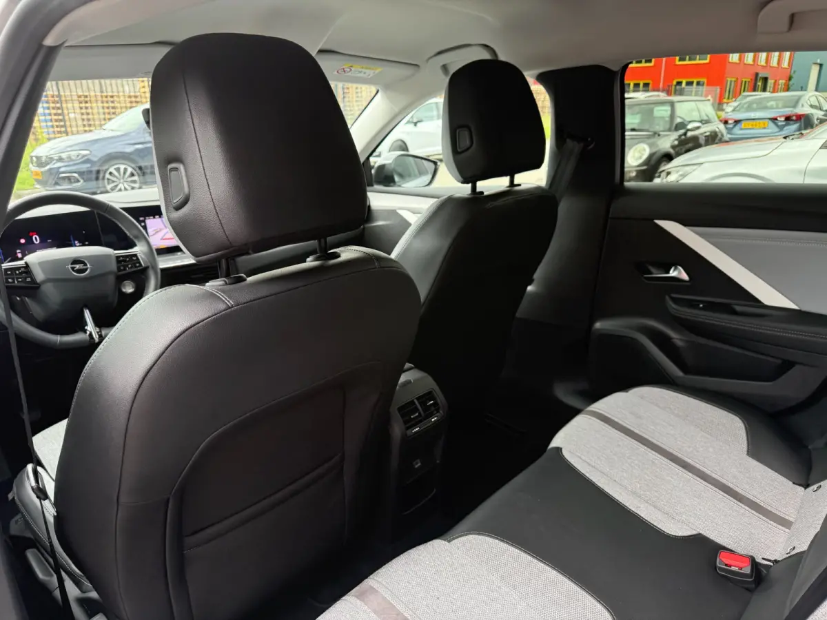 1.2 Level 3 130PK | 1E EIGENAAR | 12MND GARANTIE | LED | ACC | AGR| CAMERA | DAB | CARPLAY | NAVI |
