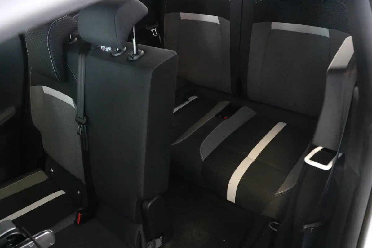 1.2 Turbo Hybrid GS 7p. | Navi | Winter en Technologie pakket | Camera | DAB | PDC V+A | Cruise control | Apple Carplay/Android |