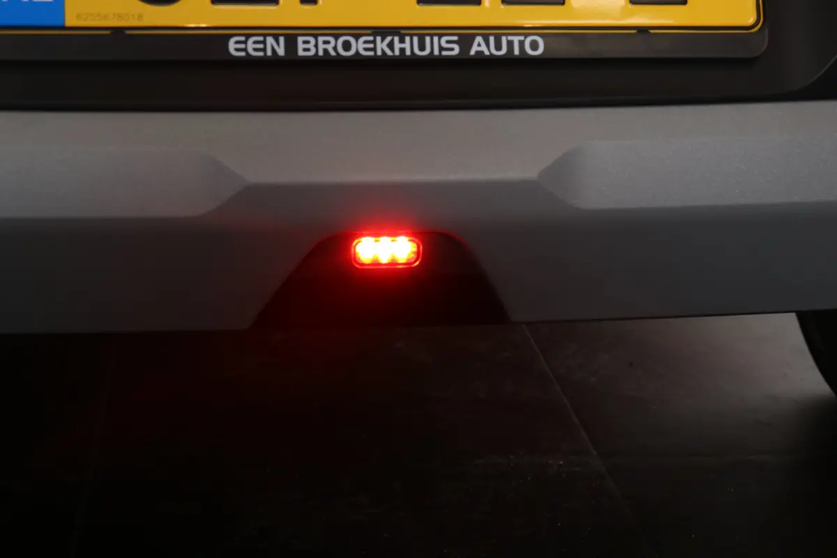 1.2 Turbo Hybrid GS 7p. | Navi | Winter en Technologie pakket | Camera | DAB | PDC V+A | Cruise control | Apple Carplay/Android |