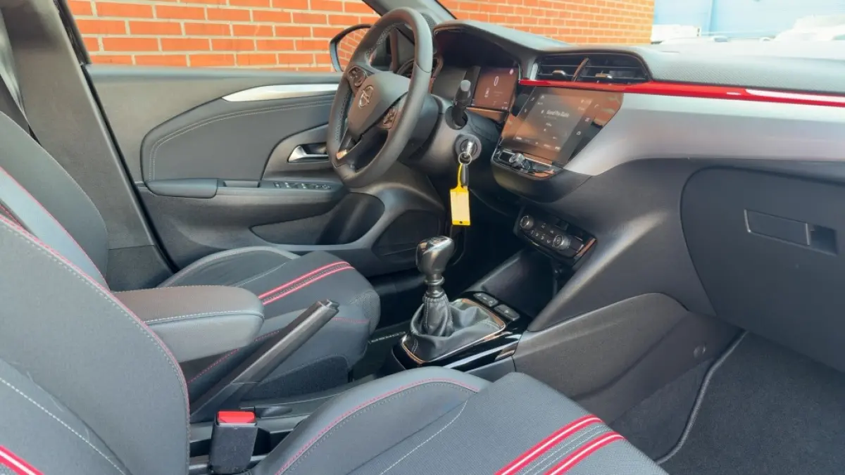 1.2 100PK GS Line Carplay Sportpack Virtual Cockpit Camera