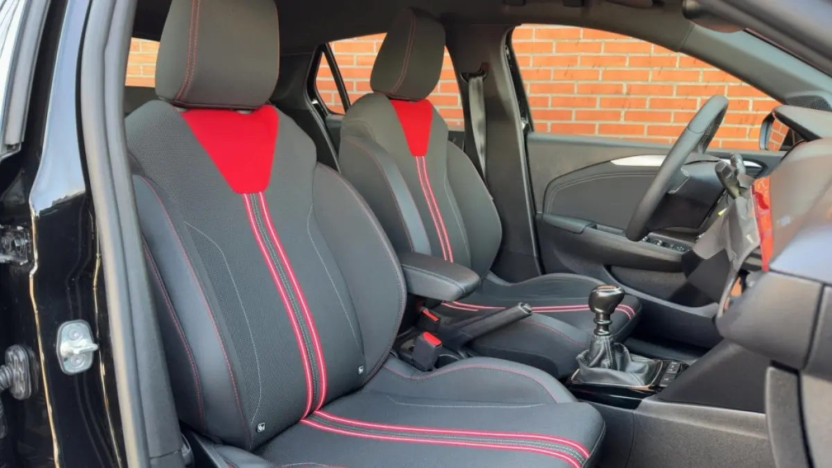 1.2 100PK GS Line Carplay Sportpack Virtual Cockpit Camera