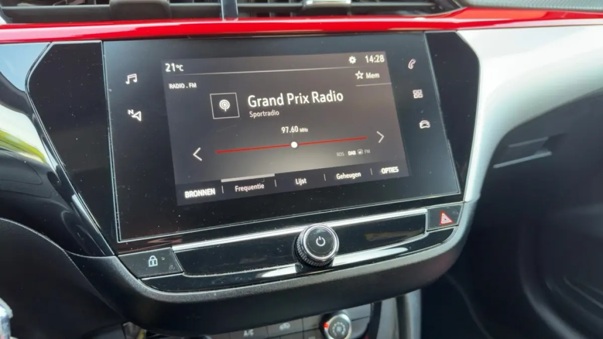 1.2 100PK GS Line Carplay Sportpack Virtual Cockpit Camera
