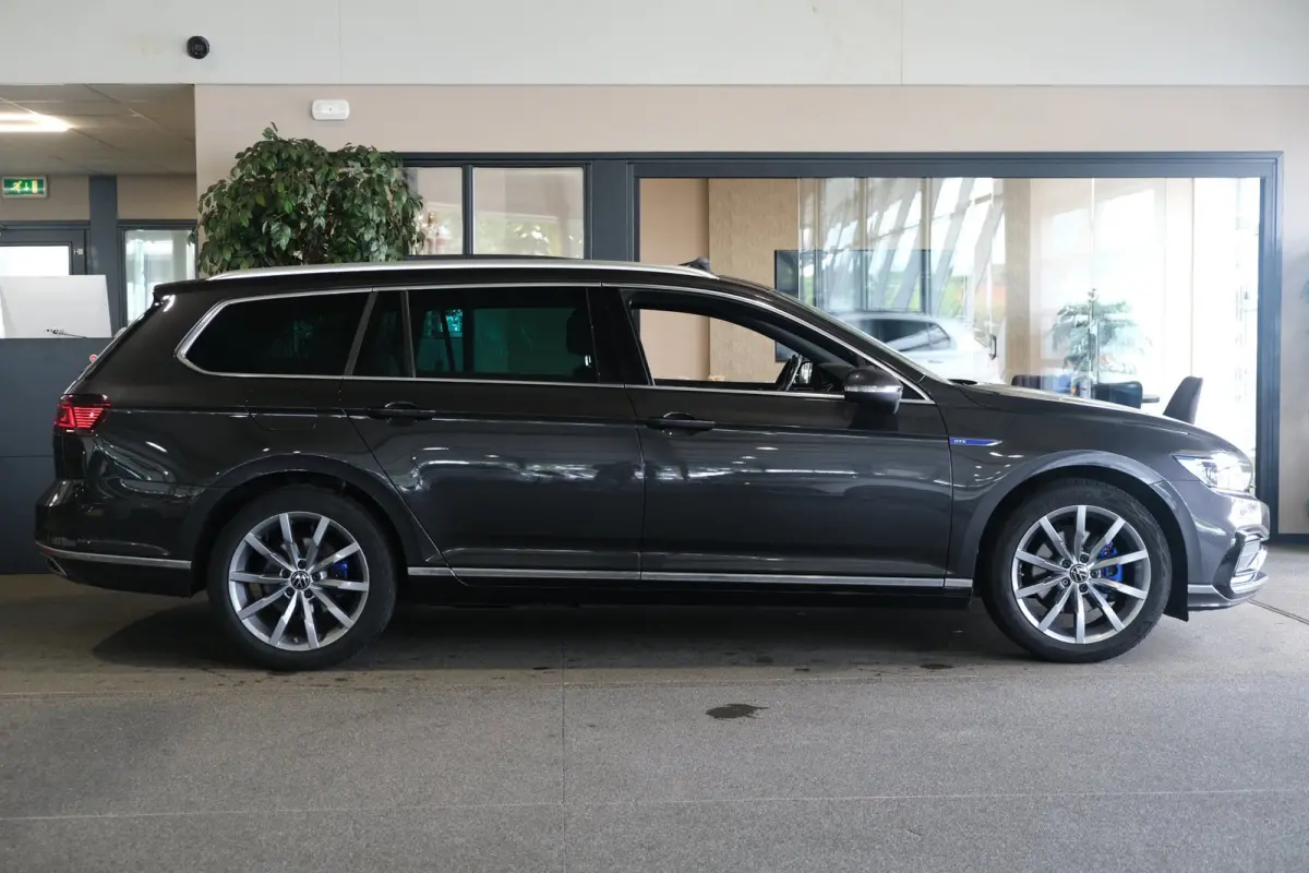 1.4 TSI PHEV GTE 218PK Pano Volleder Cam Trekhaak Virtual Led