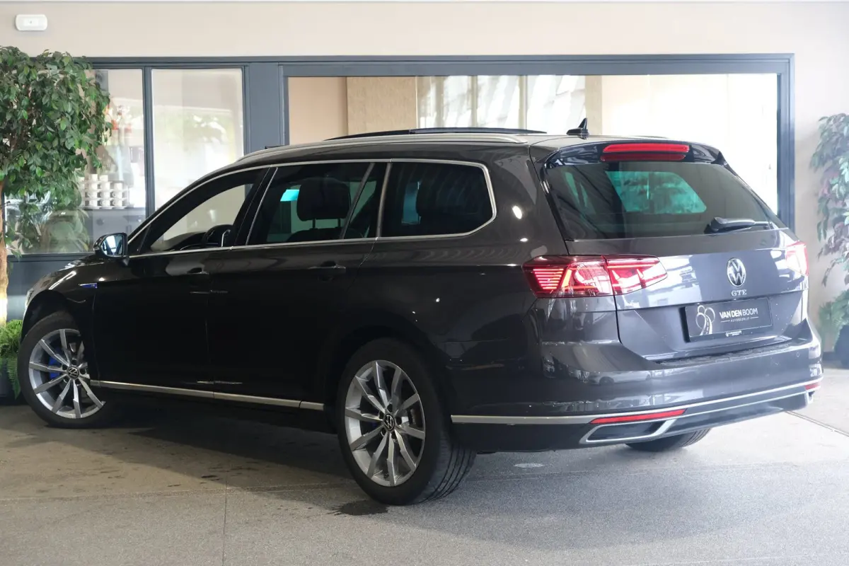 1.4 TSI PHEV GTE 218PK Pano Volleder Cam Trekhaak Virtual Led