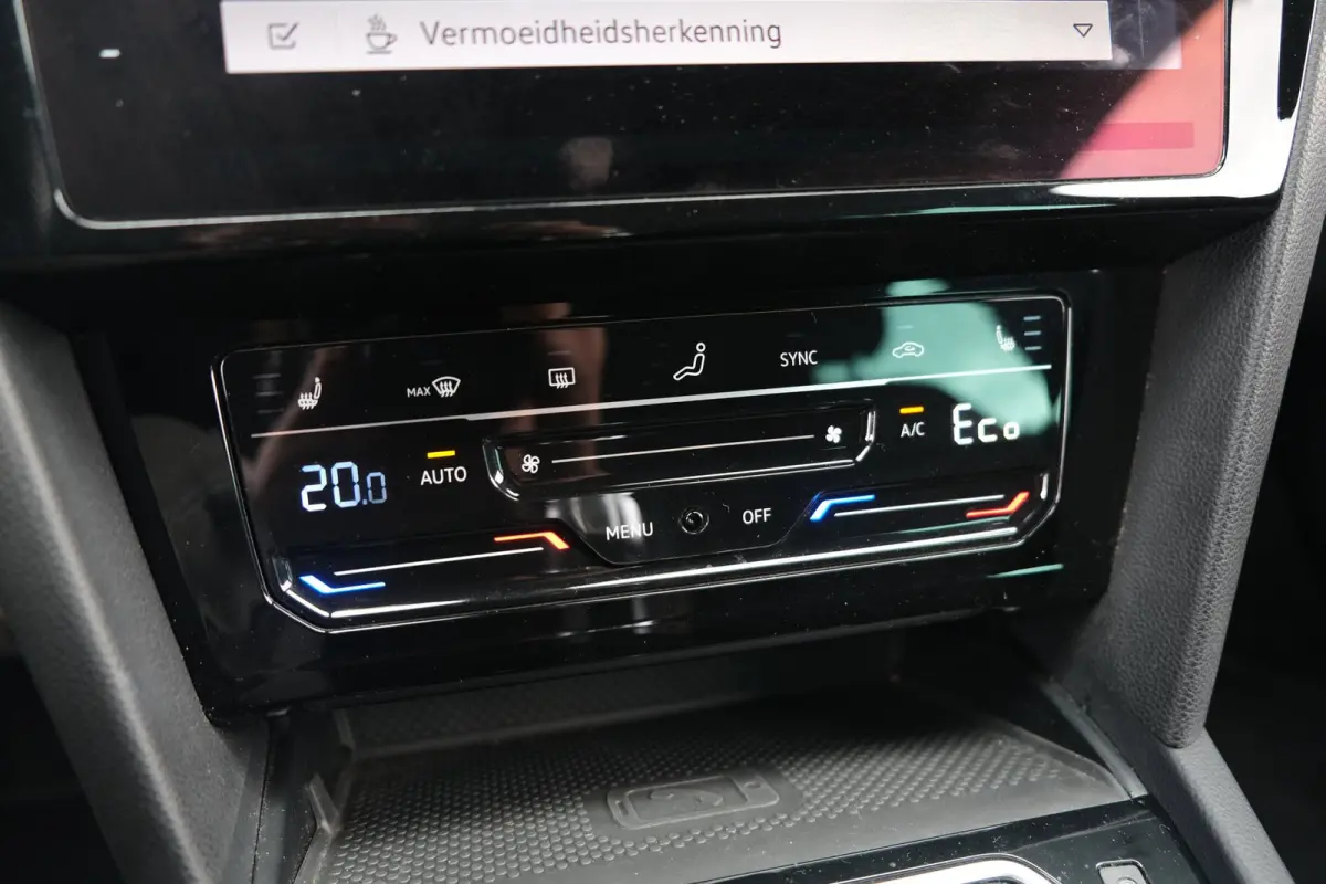 1.4 TSI PHEV GTE 218PK Pano Volleder Cam Trekhaak Virtual Led