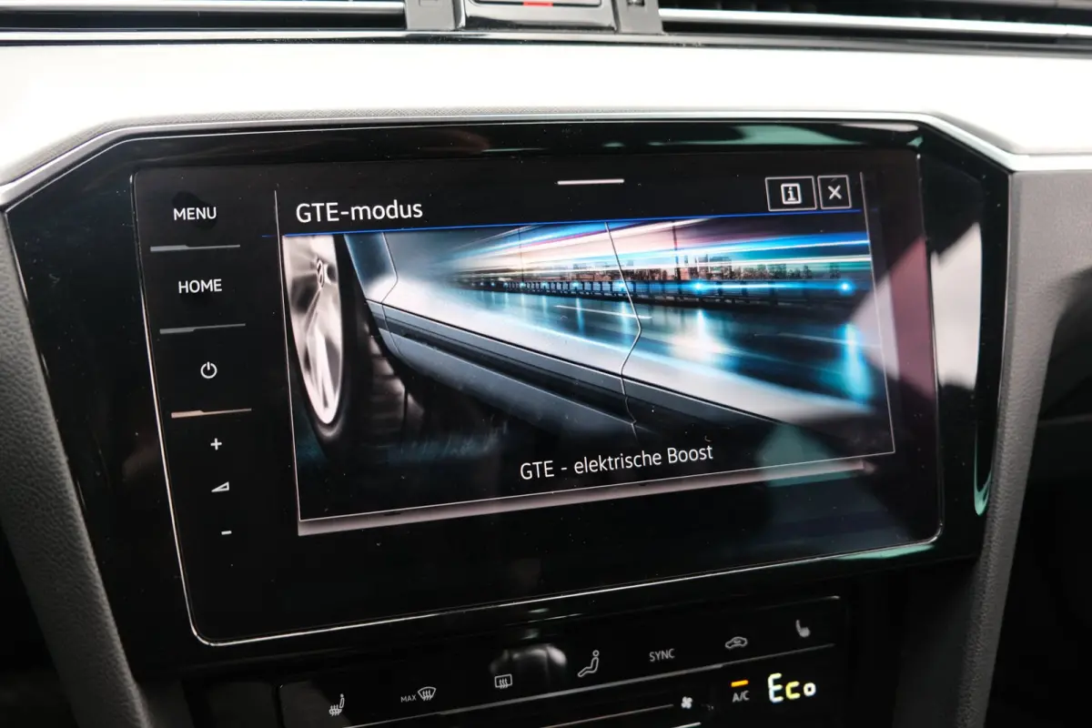 1.4 TSI PHEV GTE 218PK Pano Volleder Cam Trekhaak Virtual Led