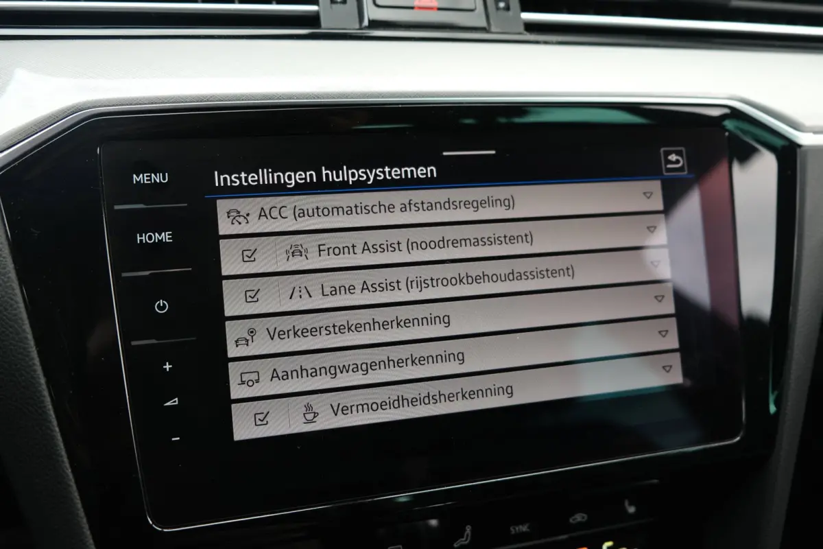 1.4 TSI PHEV GTE 218PK Pano Volleder Cam Trekhaak Virtual Led