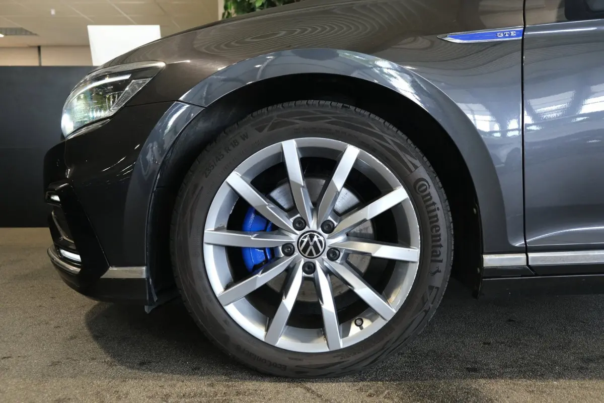 1.4 TSI PHEV GTE 218PK Pano Volleder Cam Trekhaak Virtual Led