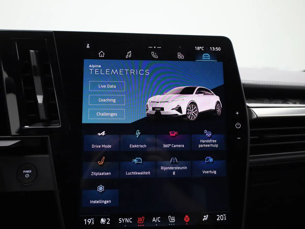 GT 89kWh Pack Driving | Devialet® XtremeSound audiosysteem | Alpine Telemetrics Expert | Remklauwen in Rouge Racing | Drie-fase AC-lader 22 kW