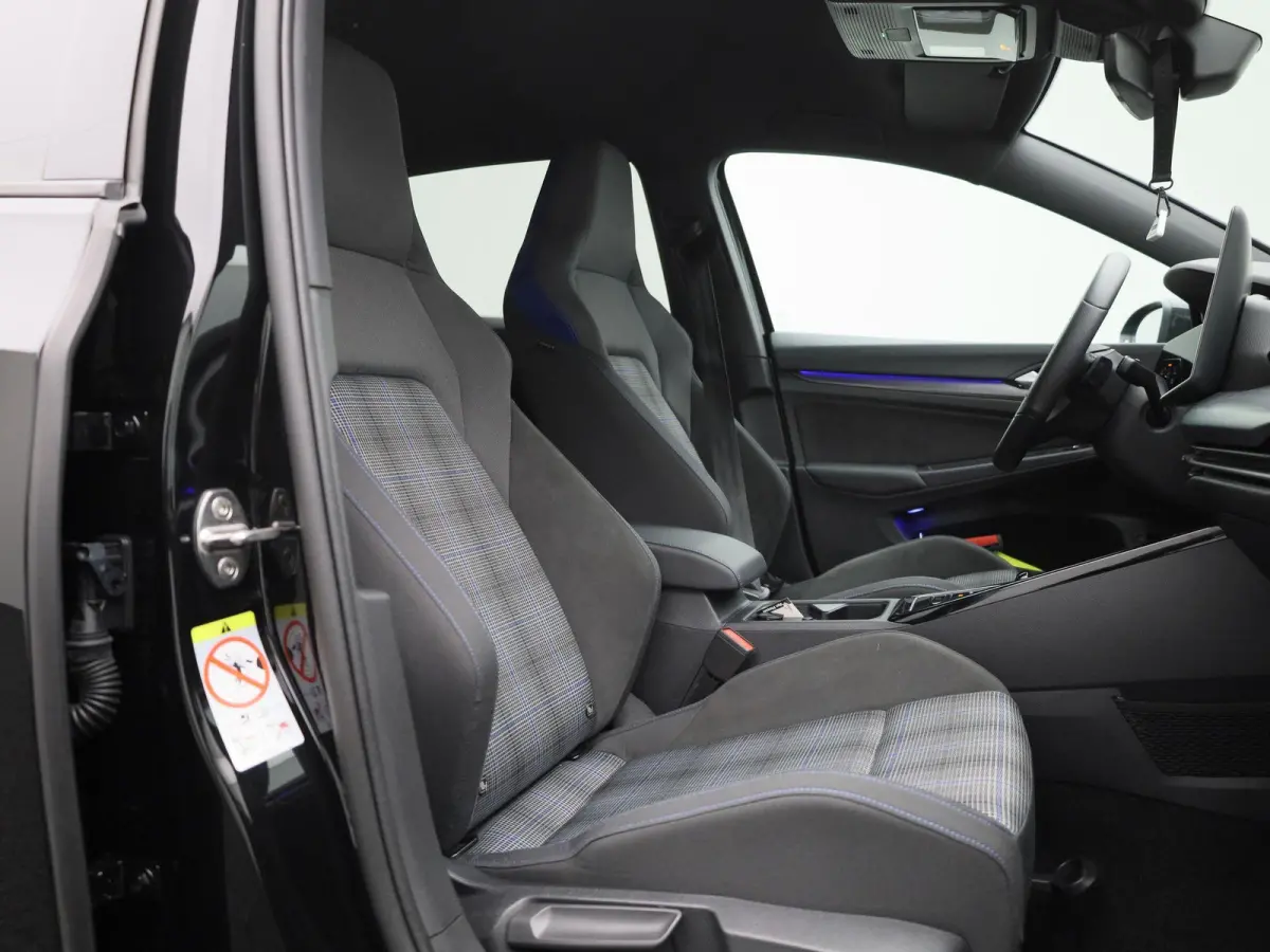 1.5 eHybrid GTE 272 PK| Origineel Nederlands | 1e Eigenaar | Navigatie | Stoelverwarming | Stuurwielverwarming | Achteruitrijcamera | Dodehoekdetectie