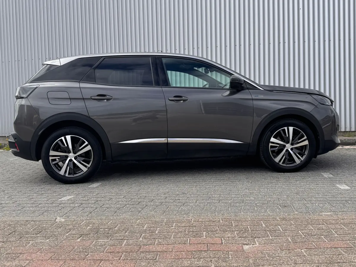 1.6 HYbrid 225 PK Allure | Camera | Navigatie | Keyless | Cruise Control | | Cruise control | DAB ontvanger | Grootlichtassistent