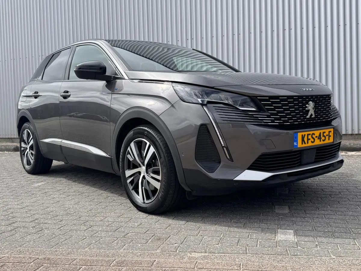 1.6 HYbrid 225 PK Allure | Camera | Navigatie | Keyless | Cruise Control | | Cruise control | DAB ontvanger | Grootlichtassistent