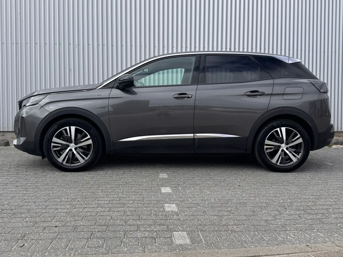 1.6 HYbrid 225 PK Allure | Camera | Navigatie | Keyless | Cruise Control | | Cruise control | DAB ontvanger | Grootlichtassistent