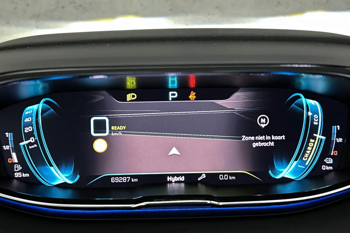 | 225 pk | 1.6 HYbrid GT Black Pack | Panoramadak | Adaptieve cruise control | LED koplampen