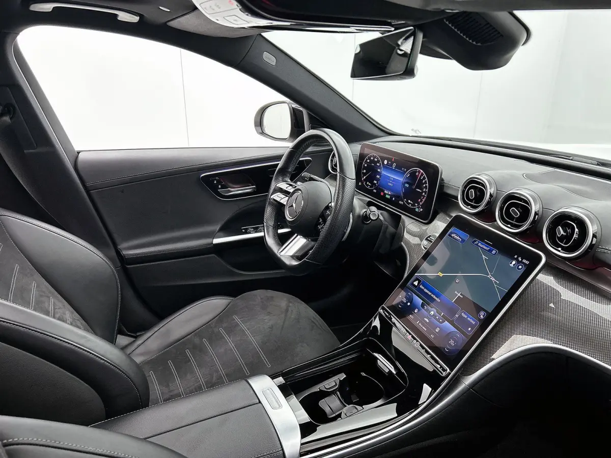 300 e AMG Line 313PK | Automaat | Elektrisch Panoramadak | Achteruitrij Camera | Night Pakket | Elektrische stoelen | Apple Carplay | Android Auto | Elektrische Trekhaak ||