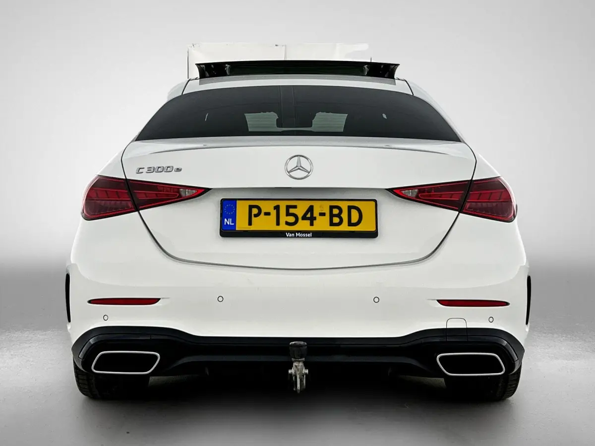 300 e AMG Line 313PK | Automaat | Elektrisch Panoramadak | Achteruitrij Camera | Night Pakket | Elektrische stoelen | Apple Carplay | Android Auto | Elektrische Trekhaak ||