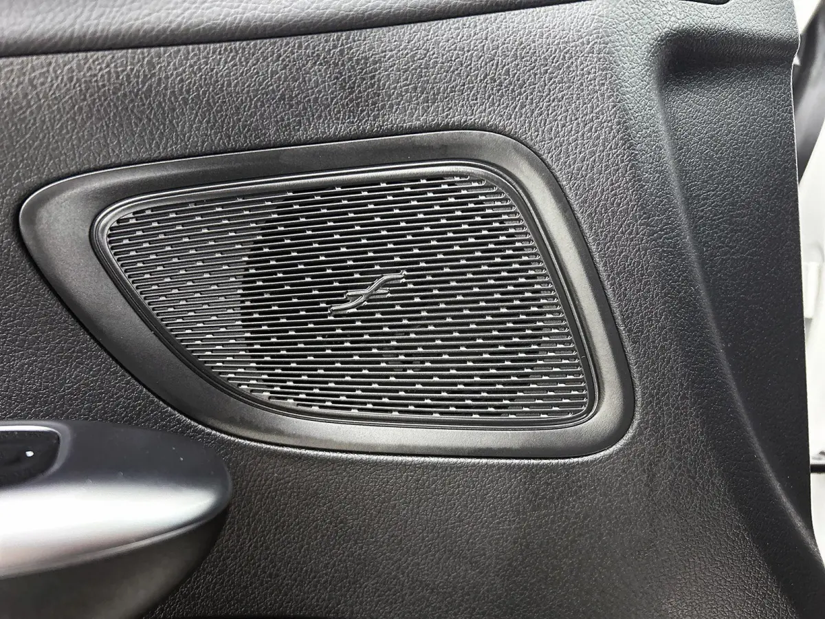 300 e AMG Line 313PK | Automaat | Elektrisch Panoramadak | Achteruitrij Camera | Night Pakket | Elektrische stoelen | Apple Carplay | Android Auto | Elektrische Trekhaak ||