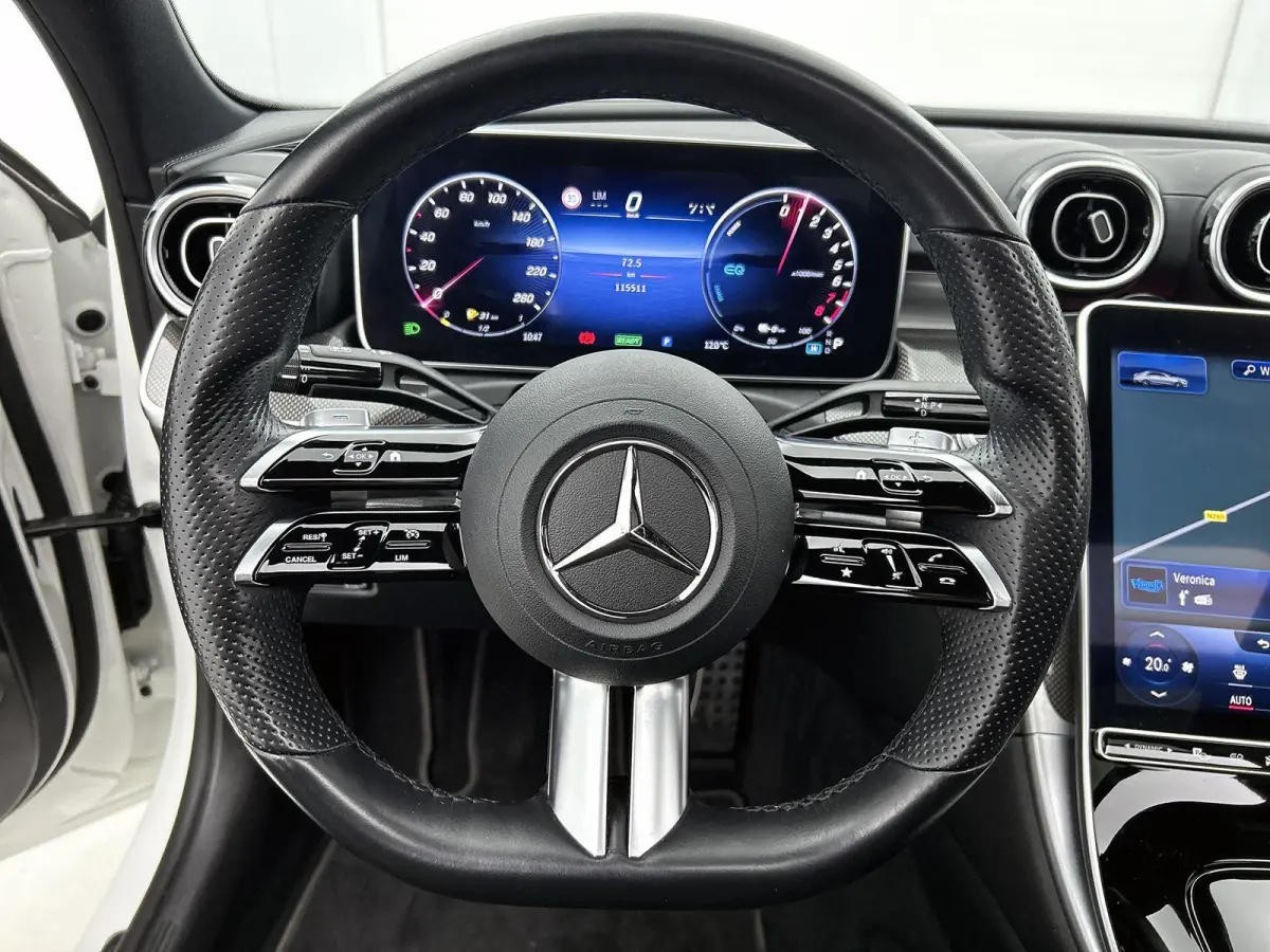 300 e AMG Line 313PK | Automaat | Elektrisch Panoramadak | Achteruitrij Camera | Night Pakket | Elektrische stoelen | Apple Carplay | Android Auto | Elektrische Trekhaak ||