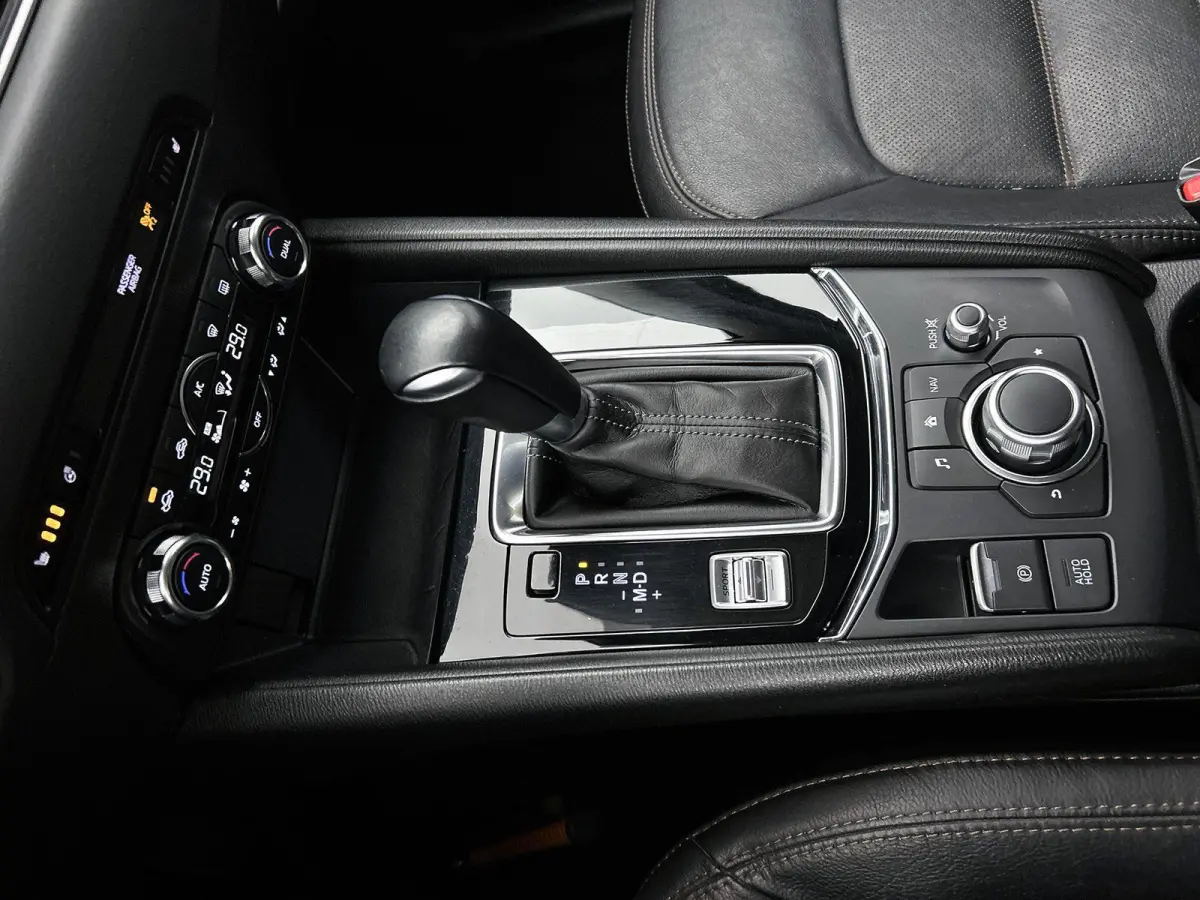 2.0 SkyActiv-G 165 Skylease GT 165 PK | Automaat | Stoelverwarming | Cruise Control | Elektrische verstelbare stoelen |