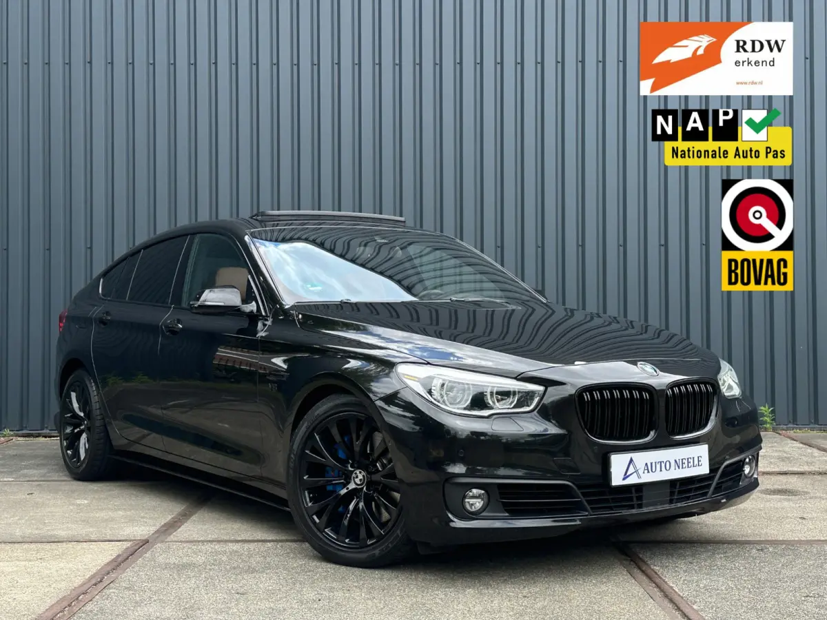 550xi V8 M Sport 449 pk NAP, Panoramdak, Trekhaak, Massage