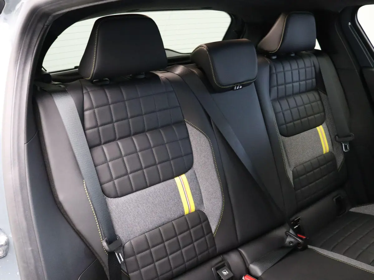 comfort range iconic 52 kWh | Vijf jaar garantie | Harman Kardon | All season banden | Stoel- en stuurwielverwarming