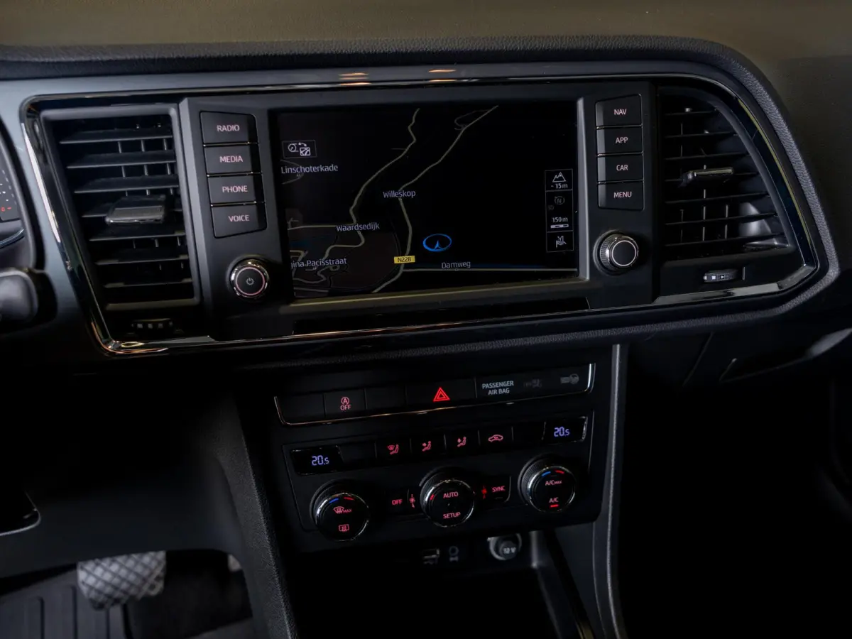 1.4 EcoTSI Style Business Intense / 150pk / Trekhaak / Achteruitrij camera / Virtual dashboard /