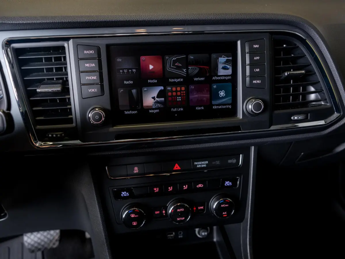 1.4 EcoTSI Style Business Intense / 150pk / Trekhaak / Achteruitrij camera / Virtual dashboard /