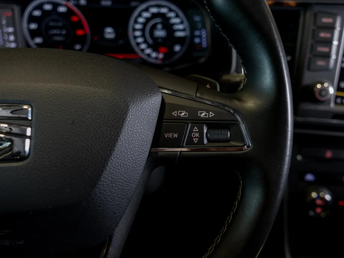 1.4 EcoTSI Style Business Intense / 150pk / Trekhaak / Achteruitrij camera / Virtual dashboard /