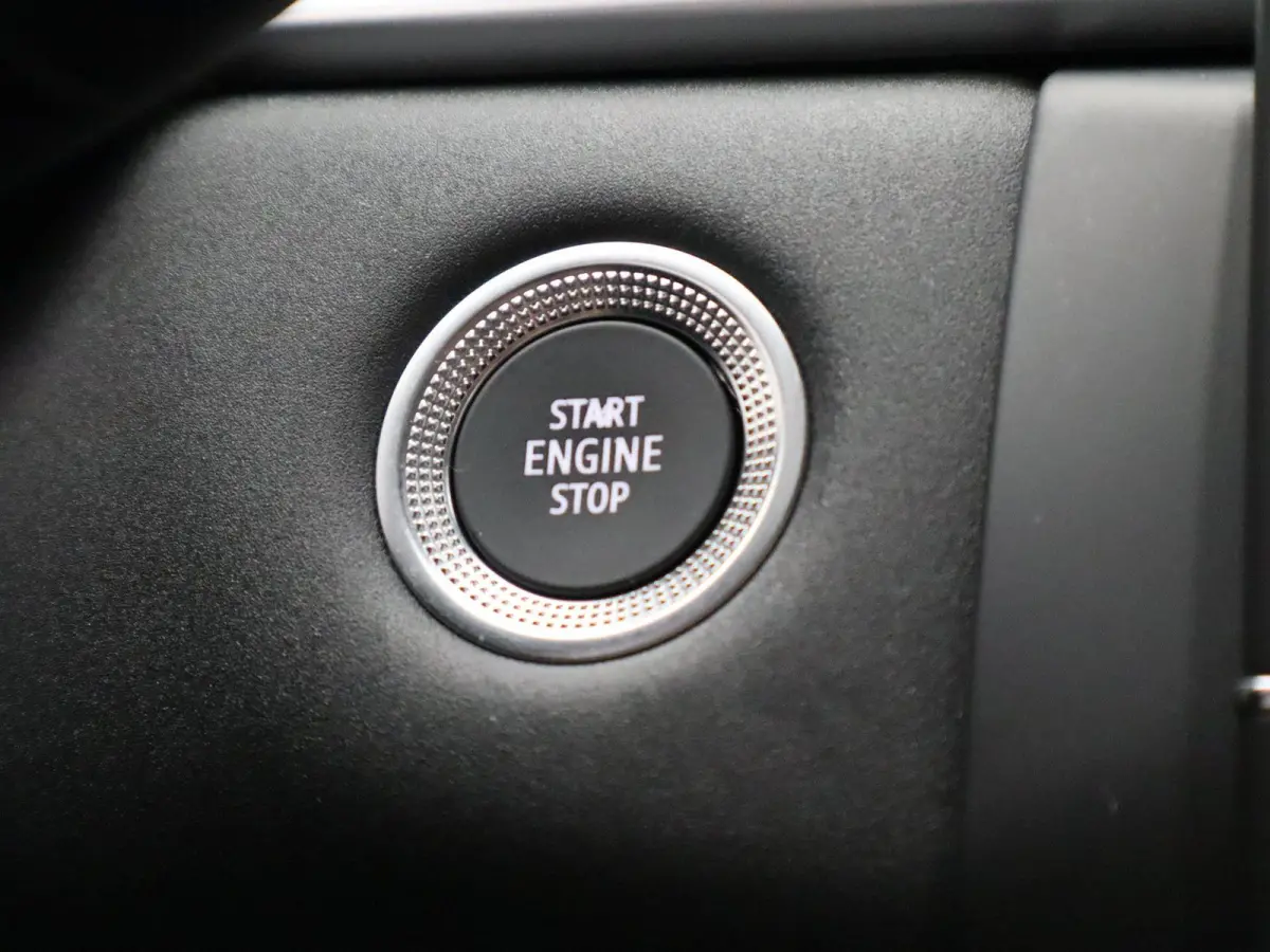 TCe 140 EDC GPF Zen | AUTOMAAT | Navigatie |