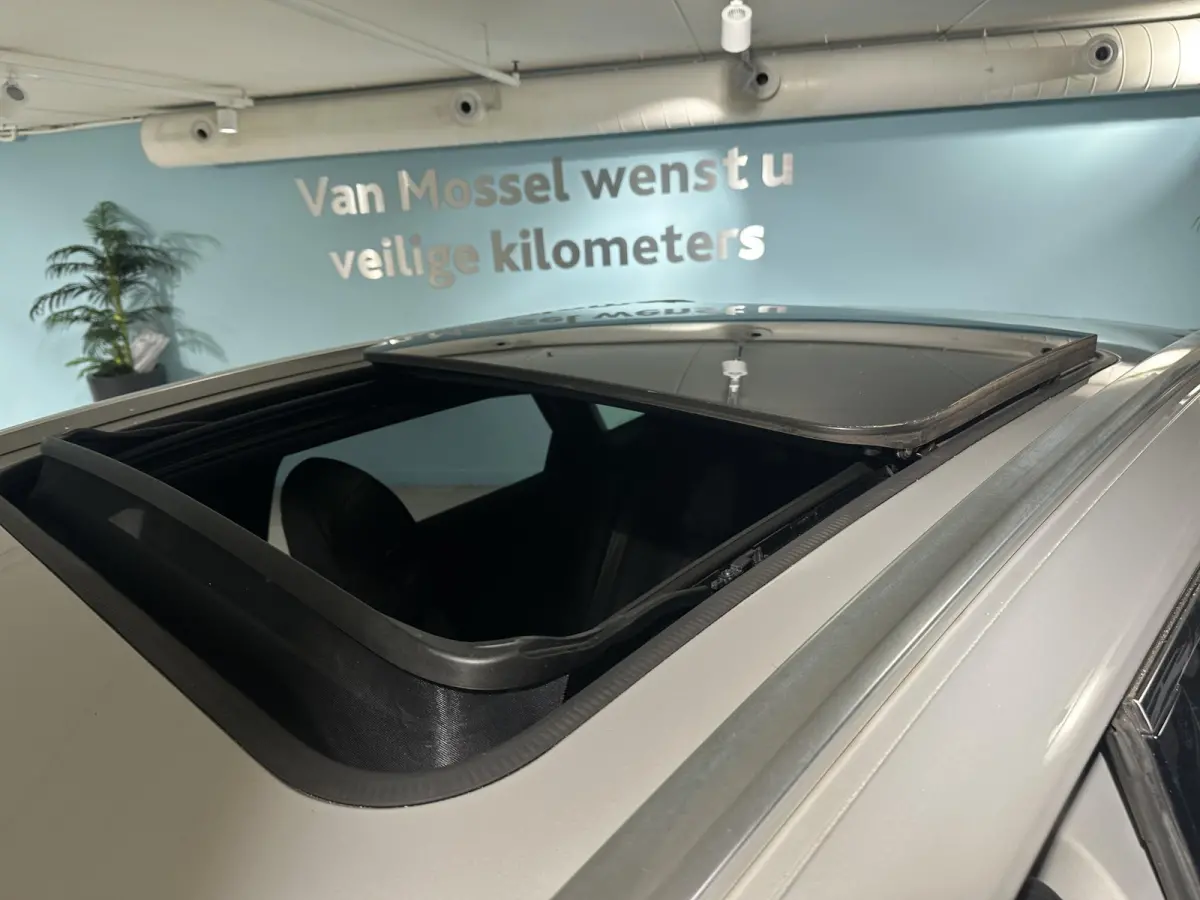 E-Tense 300 4x4 Opéra