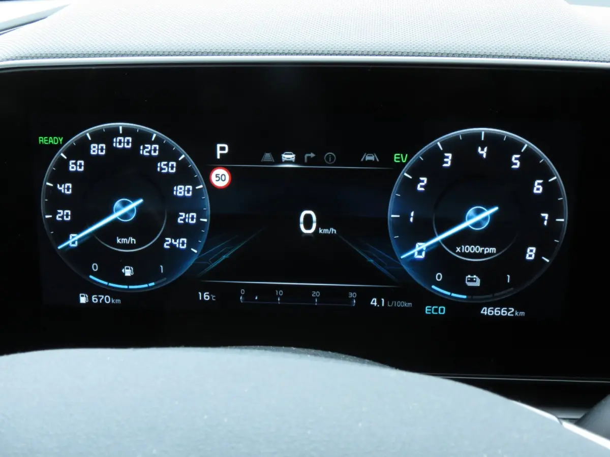 1.6 GDi Hybrid DynamicLine | TREKHAAK | NIEUWE MODEL | CAMERA | NAVI | LEDER | CARPLAY | DAB | DEALER ONDERHOUDEN |