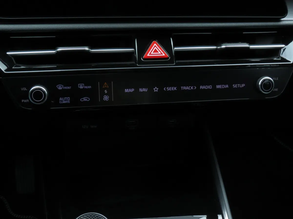1.6 GDi Hybrid DynamicLine | TREKHAAK | NIEUWE MODEL | CAMERA | NAVI | LEDER | CARPLAY | DAB | DEALER ONDERHOUDEN |