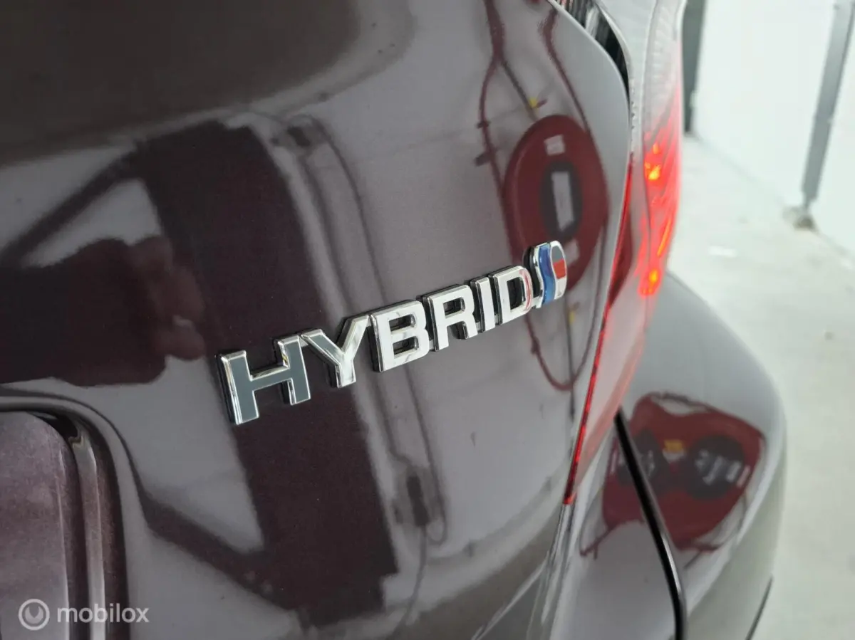 1.8 Hybrid Style | STOELVERWARM. - RIJKLAARPRIJS