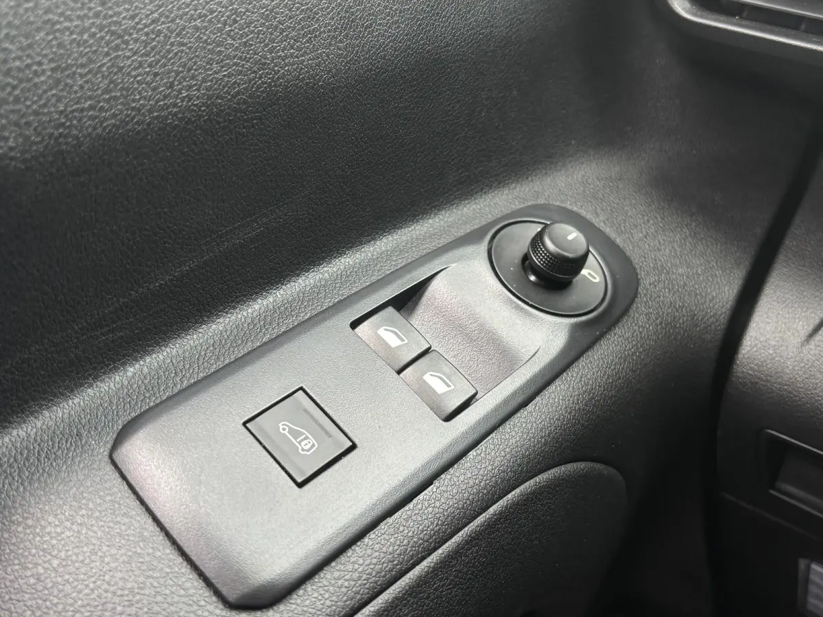 1.5 BlueHDI Club XL | Apple Carplay | Multifunctioneel Stuur | Cruise | Navi