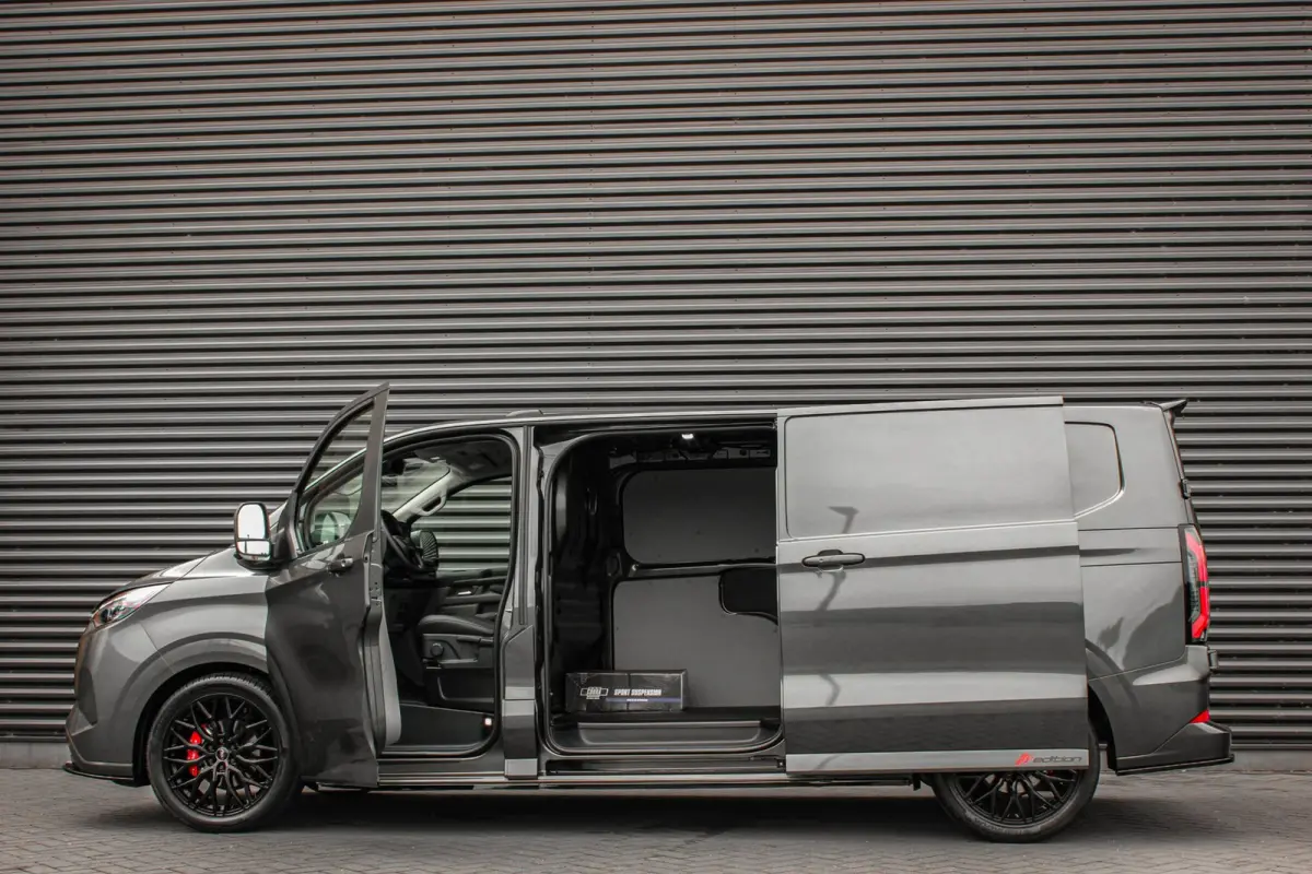 Cust. 340 L2H1 Limited 71kWh 218PK / JB- EDITON / CAMERA / 370KM RANGE / APPLE CARPLAY /DRIVERS- PACK /FULL OPTION