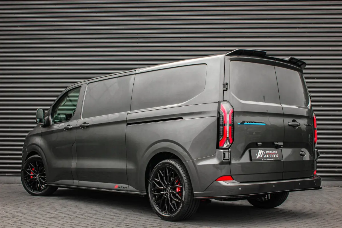 Cust. 340 L2H1 Limited 71kWh 218PK / JB- EDITON / CAMERA / 370KM RANGE / APPLE CARPLAY /DRIVERS- PACK /FULL OPTION