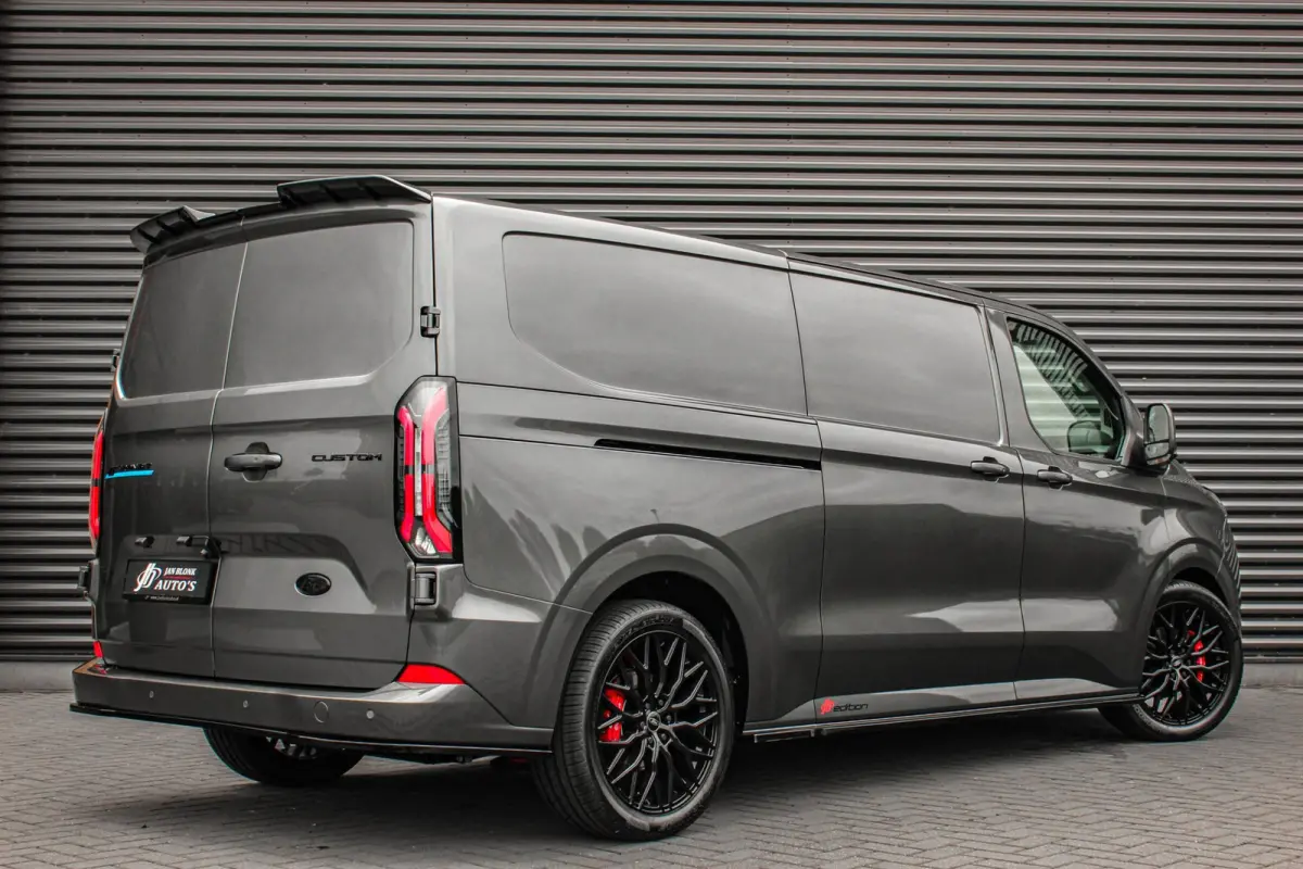 Cust. 340 L2H1 Limited 71kWh 218PK / JB- EDITON / CAMERA / 370KM RANGE / APPLE CARPLAY /DRIVERS- PACK /FULL OPTION