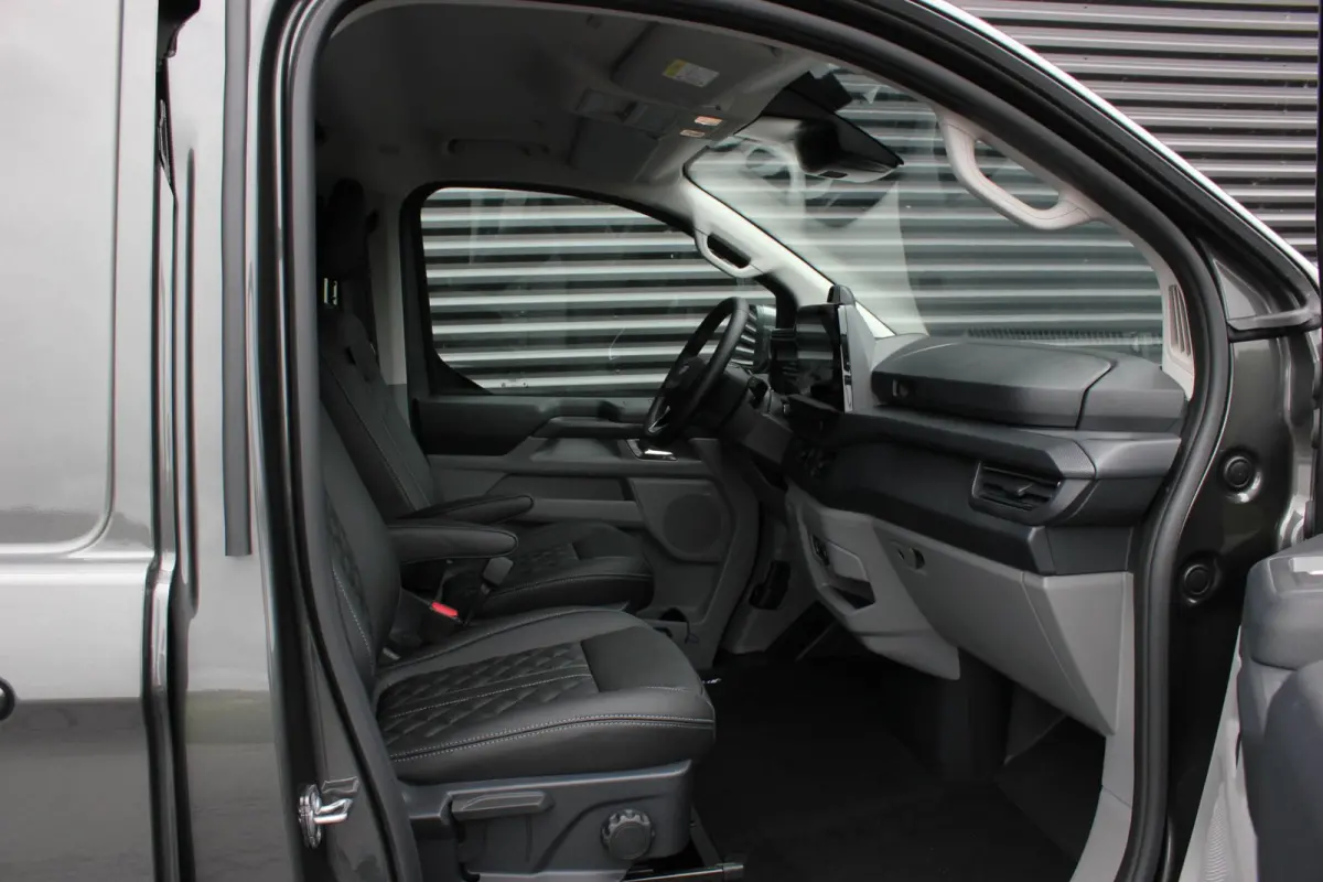 Cust. 340 L2H1 Limited 71kWh 218PK / JB- EDITON / CAMERA / 370KM RANGE / APPLE CARPLAY /DRIVERS- PACK /FULL OPTION